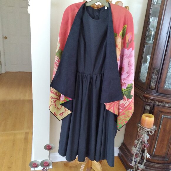 Elegant Classy Black Dress, Made in Europe, Size - 2P - Picture 1 of 5